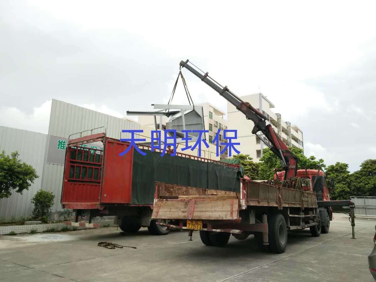 布袋除尘器发往东莞某家具厂