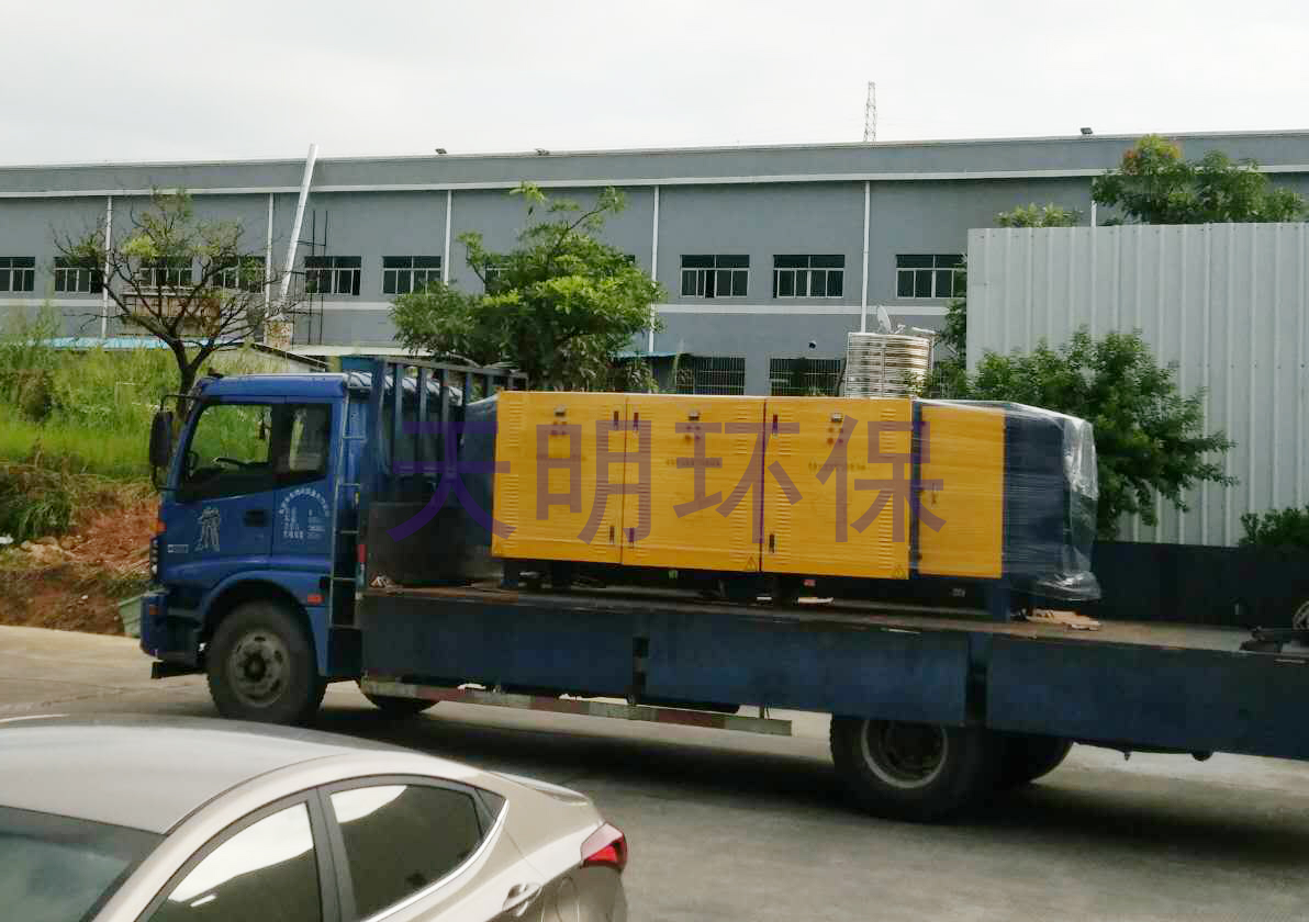 深圳某织带制品公司定制的UV光解发货