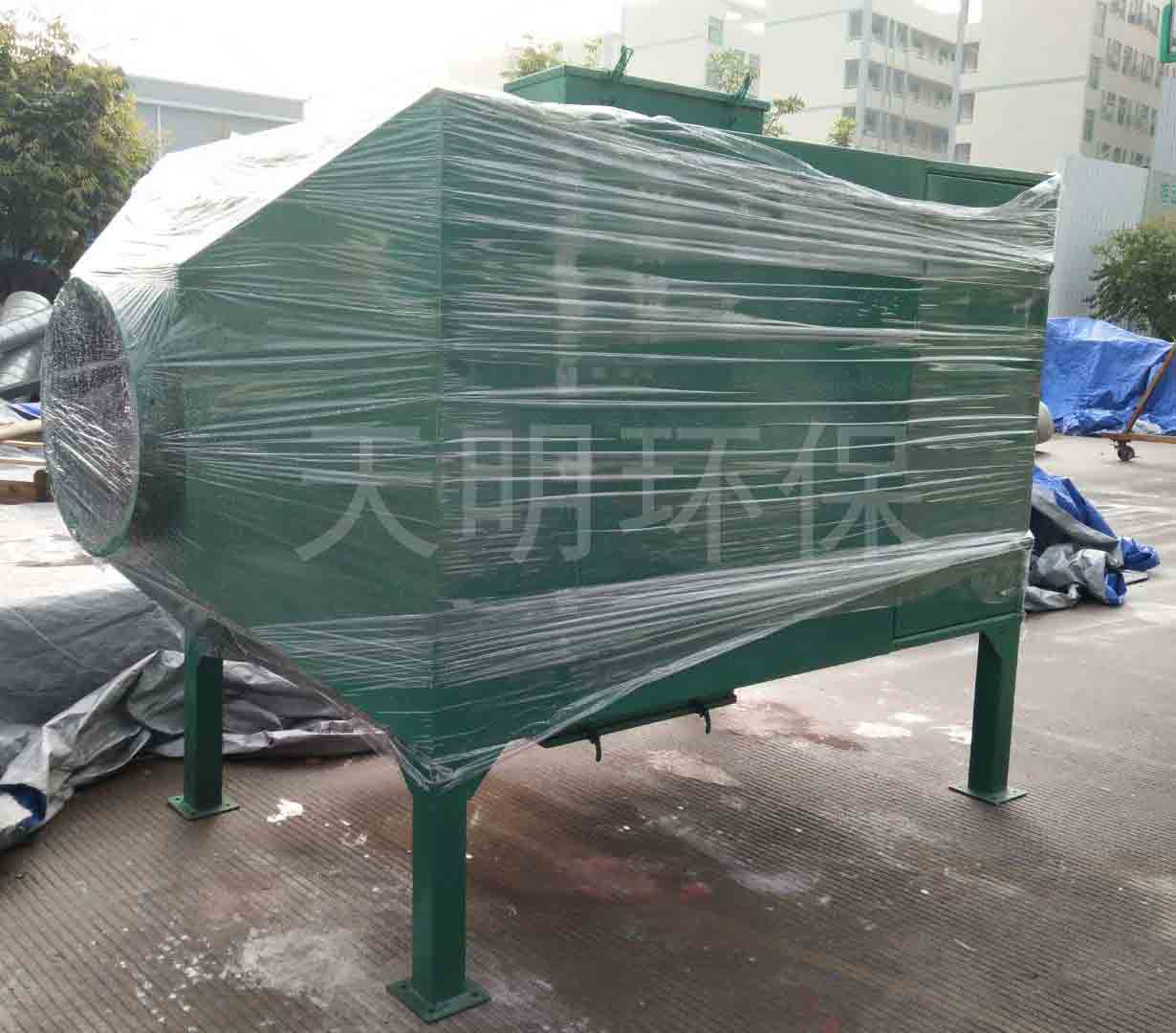 活性炭吸附塔.jpg