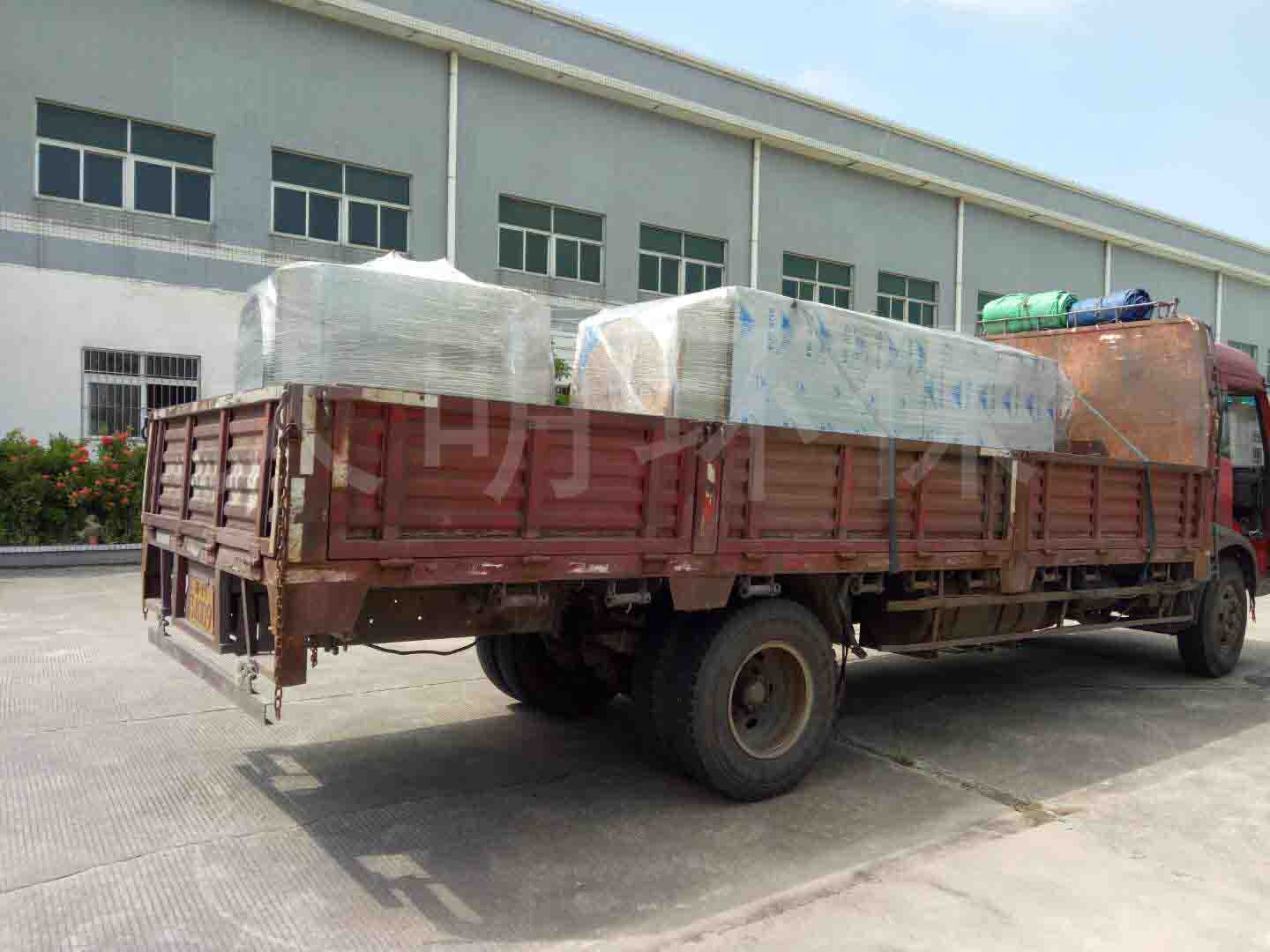 低温等离子设备装车
